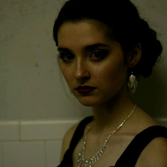 Meet your Posher, Christina - Picture 1 of 1